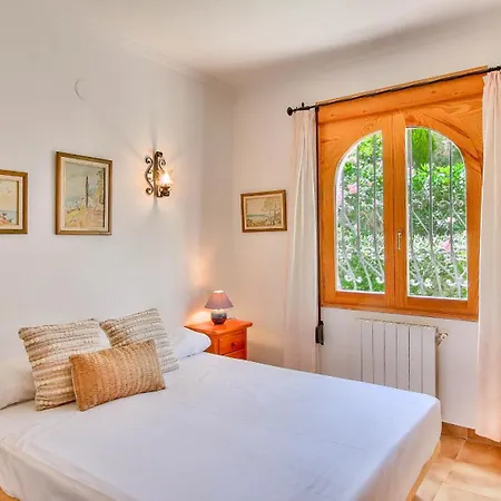 Marquesa Mu By Carlosferien