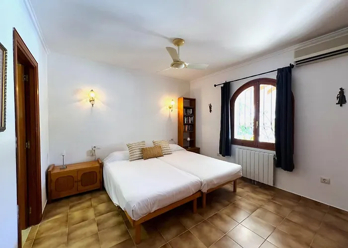 Marquesa Mu By Carlosferien デニア